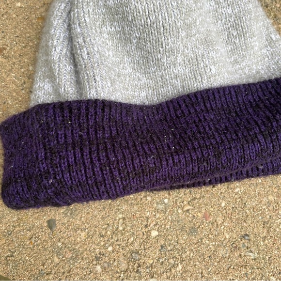 NFL VIKINGS Gray Purple Beanie Logo Unisex - Picture 6 of 7